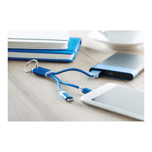 nyckelring med USB typ C-kabel
